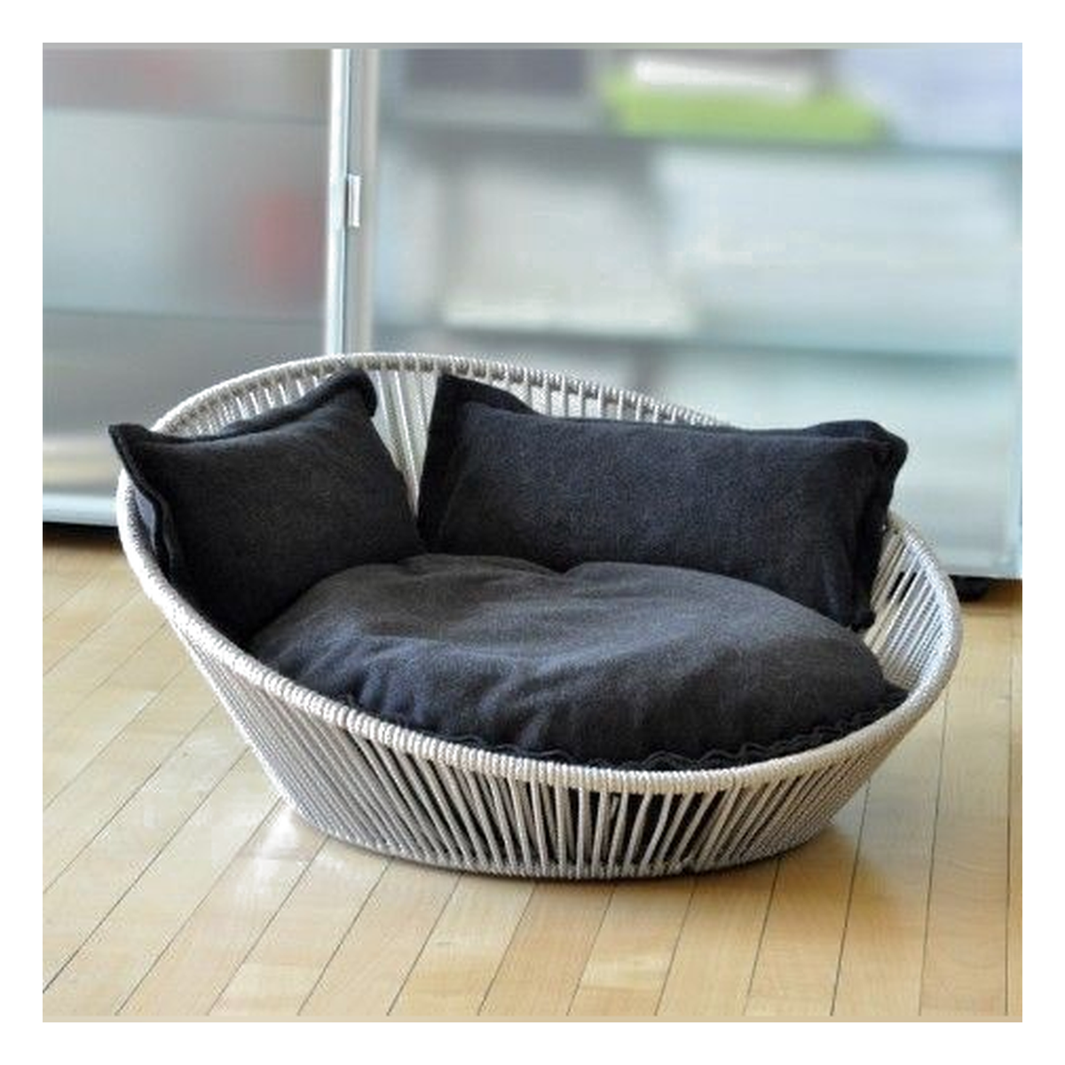 Cradle – Cama Ovalada Acolchada para Perros